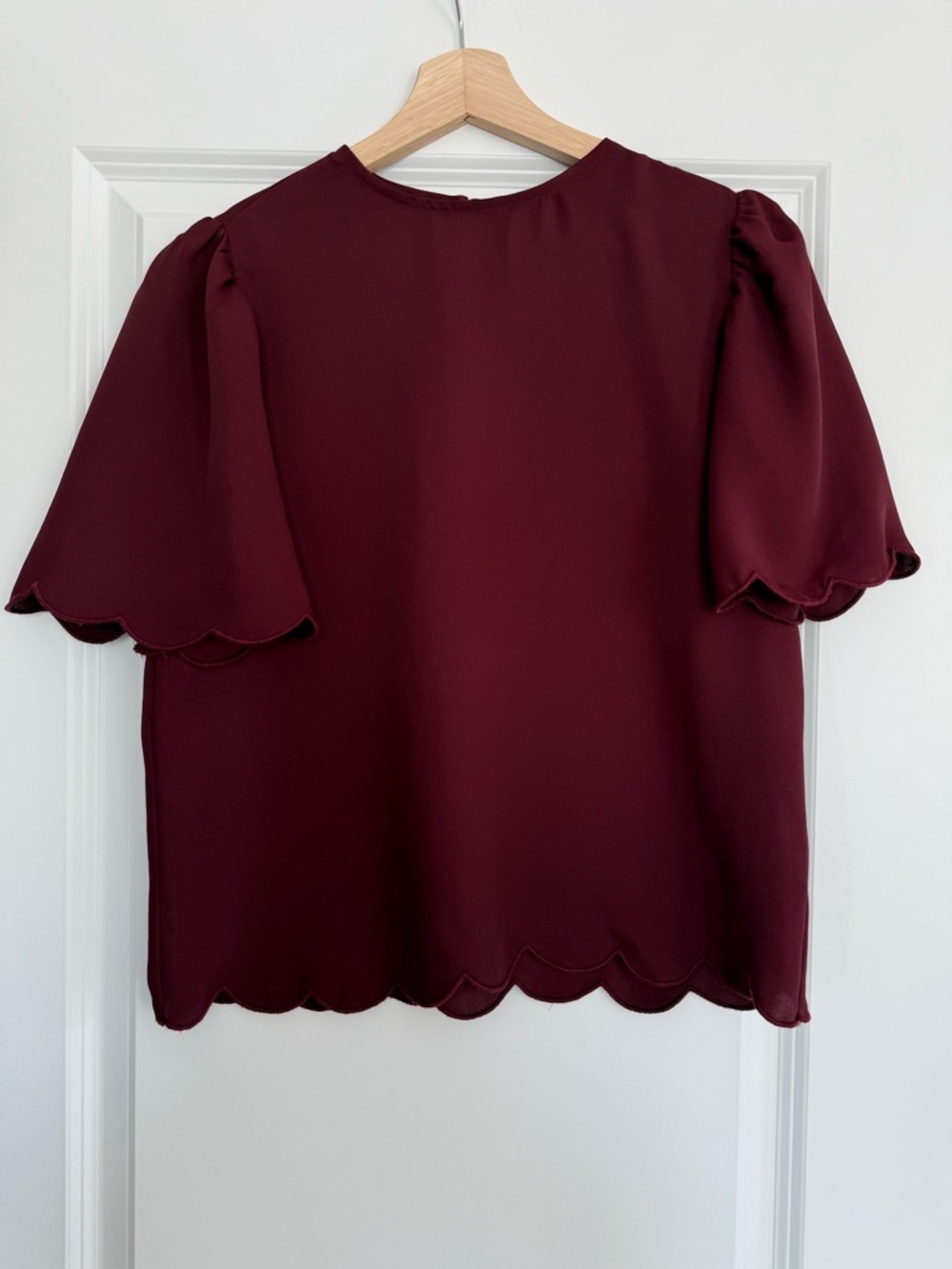 Express Scalloped Flutter Sleeve Top Wine Burgundy (S)